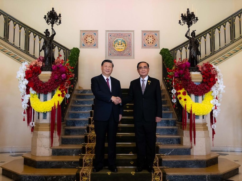 Xi et Prayut conviennent de construire une communauté d'avenir partagé sino-tha?landaise plus stable, plus prospère et plus durable