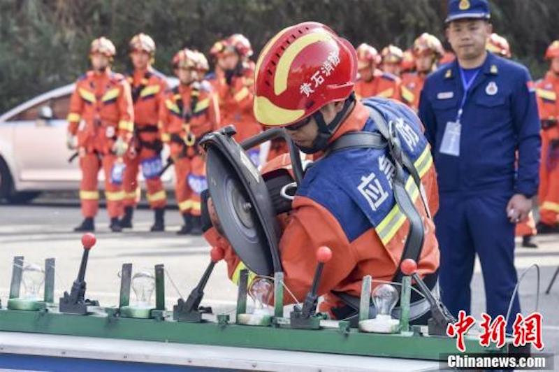 Hubei : un concours de compétences professionnelles de la protection contre l'incendie organisé à Huangshi