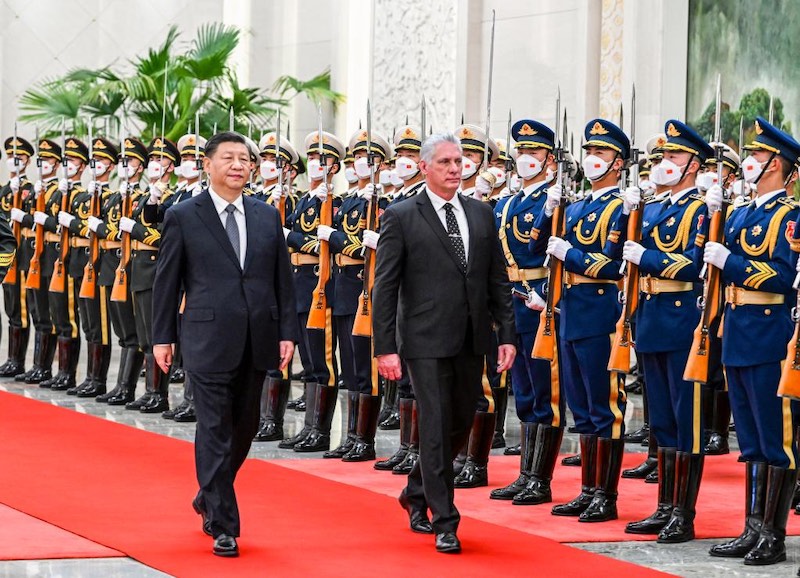 Xi Jinping s'entretient avec le président cubain