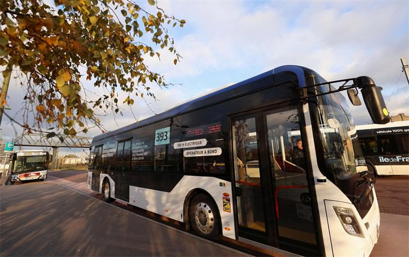 Un bus à conduite autonome fabriqué par une société chinoise va circuler en France