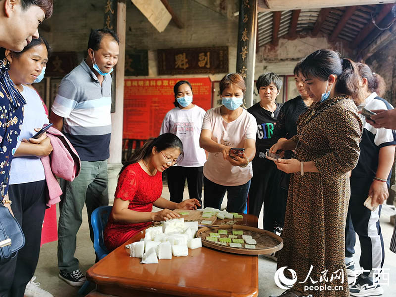 Guangxi : le rajeunissement d'un village traditionnel de Yulin