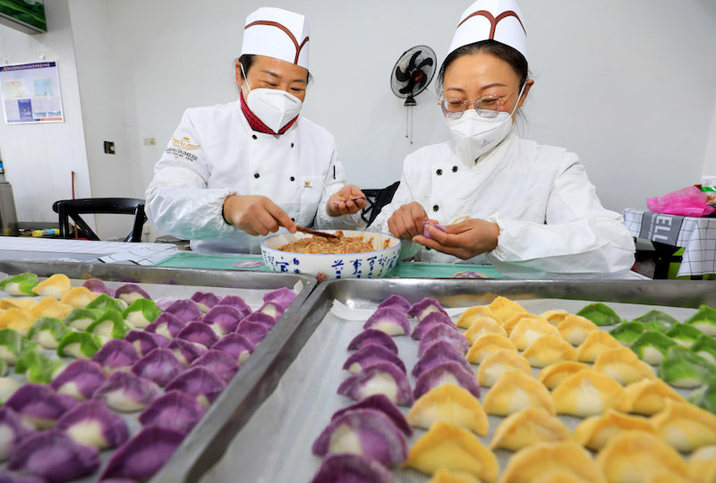 Le ? Solstice d'hiver ? célébré avec des raviolis colorés  