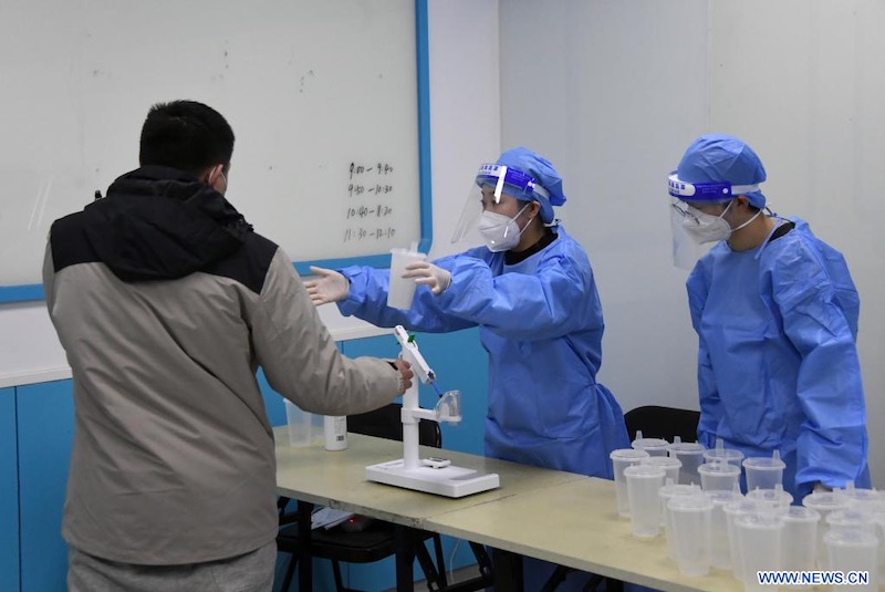 Chine : inoculation de doses de rappel face à la progression de la COVID-19