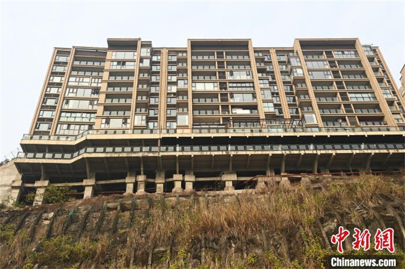 A la découverte des batiments résidentiels équipés d'un ascenseur de falaise à Chongqing