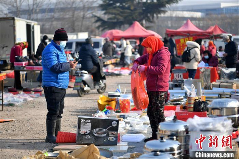 Shandong : la foire du village de pêcheurs retrouve sa dynamique à Qingdao