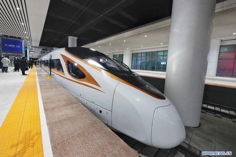 Mise en service d'une ligne ferroviaire interurbaine à grande vitesse entre Beijing et Tangshan