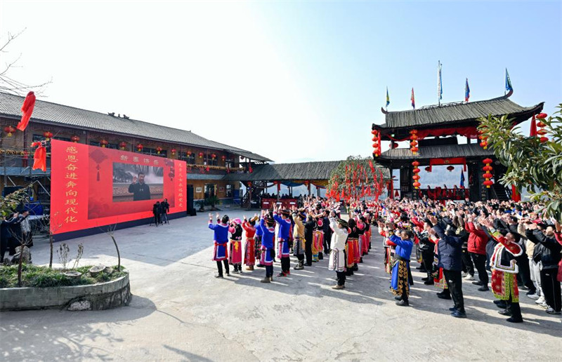 Xi Jinping adresse ses voeux pour la fête du Printemps à tous les Chinois