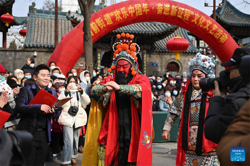 Diverses activités culturelles populaires organisées en Chine pour célébrer la prochaine Fête des Lanternes