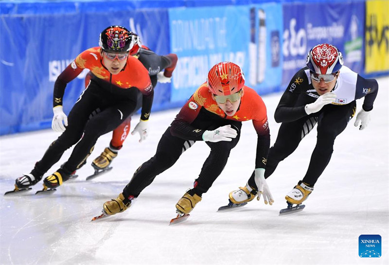 La Chine remporte 2 médailles d'or lors de la Coupe du monde de patinage de vitesse sur courte piste de l'ISU