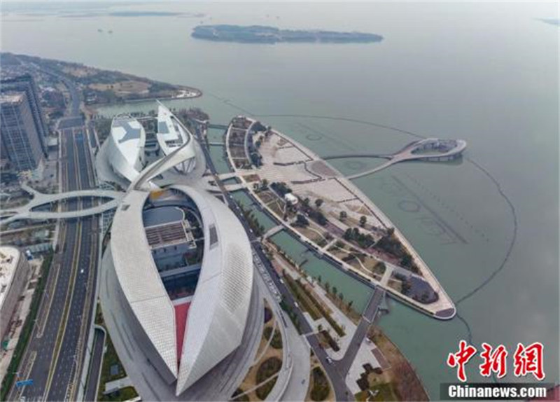 Jiangsu : vu du ciel, le centre culturel de la baie de Suzhou ressemble à une ? base extraterrestre ?