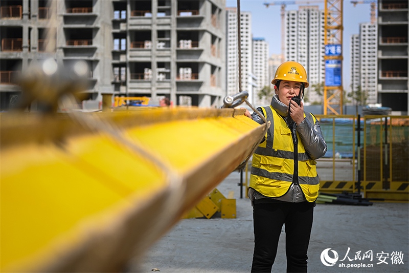 En photos : des ouvrières sur un chantier de construction dans l'Anhui