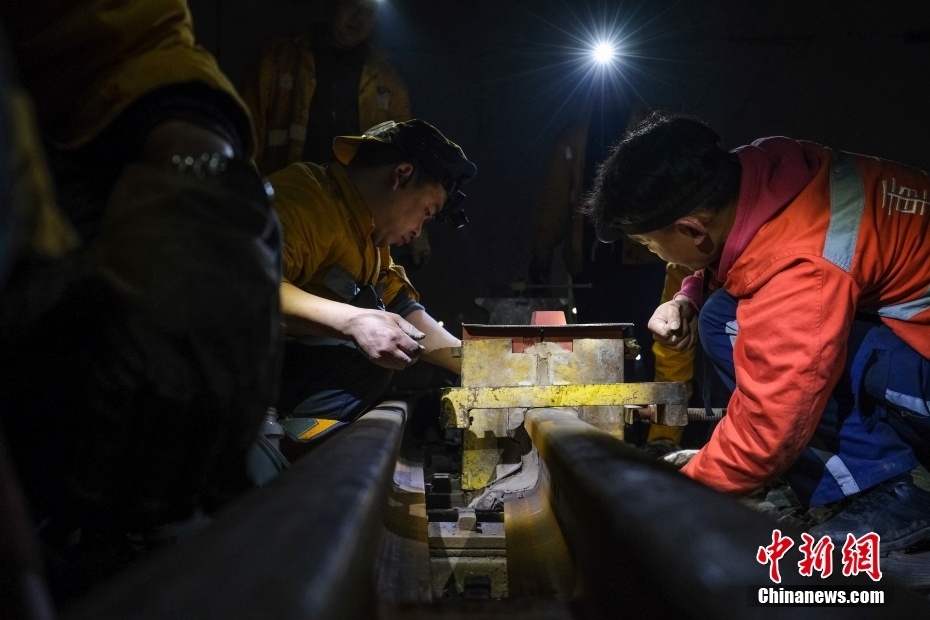 Chongqing : les ? médecins des rails ? des trains de fret Chine-Europe