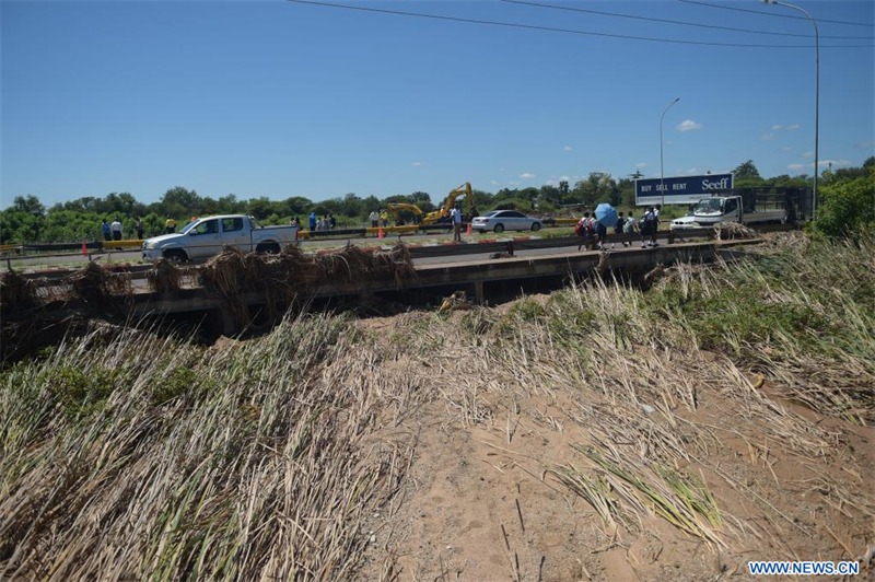 L'association des entreprises chinoises remet un projet de dragage aux autorités de la capitale du Botswana