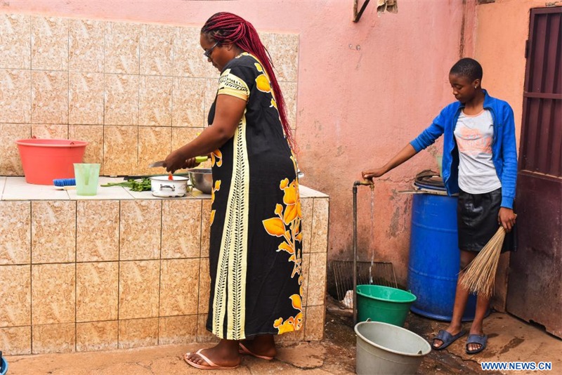 Une station de traitement chinoise améliore l'alimentation en eau de villes camerounaises