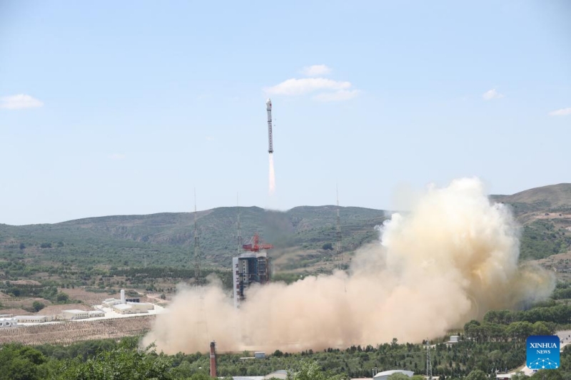 La Chine envoie un nombre record de 41 satellites avec une seule fusée