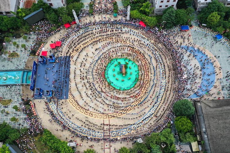 Guizhou : les célébrations du festival ethnique ? Liuyueliu ? des Miao du comté de Jianhe