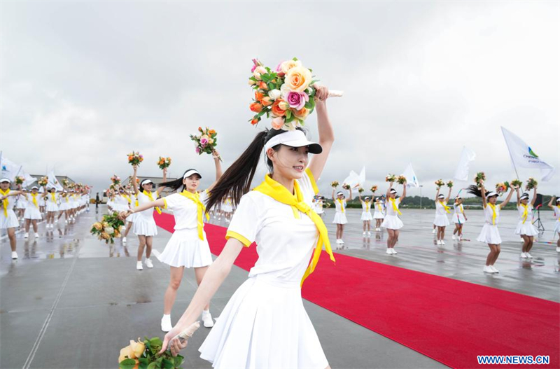 Arrivée du président du Guyana à Chengdu pour les Jeux mondiaux universitaires de la FISU