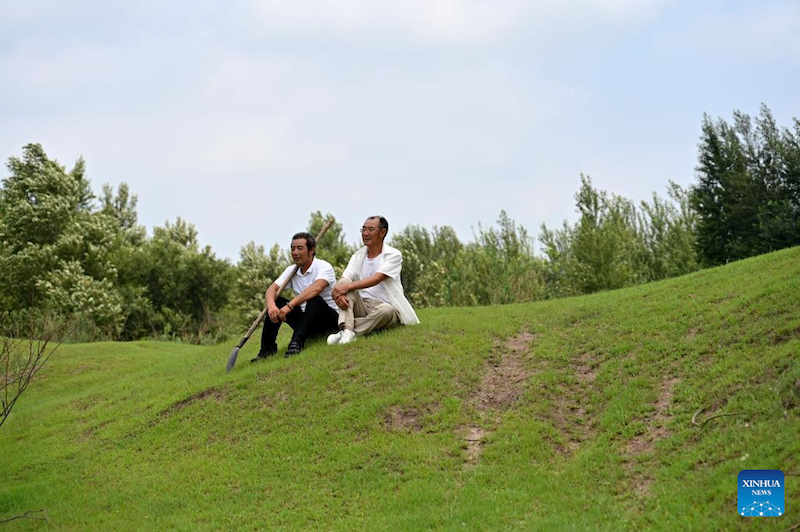 Mongolie intérieure?: une famille locale dévouée à la lutte contre la désertification à Tongliao