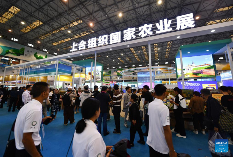 Ouverture de la 30e édition de la Foire agricole de haute technologie de Yangling