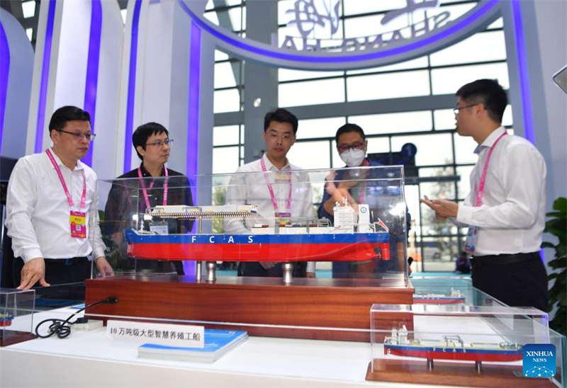 Ouverture de la 30e édition de la Foire agricole de haute technologie de Yangling