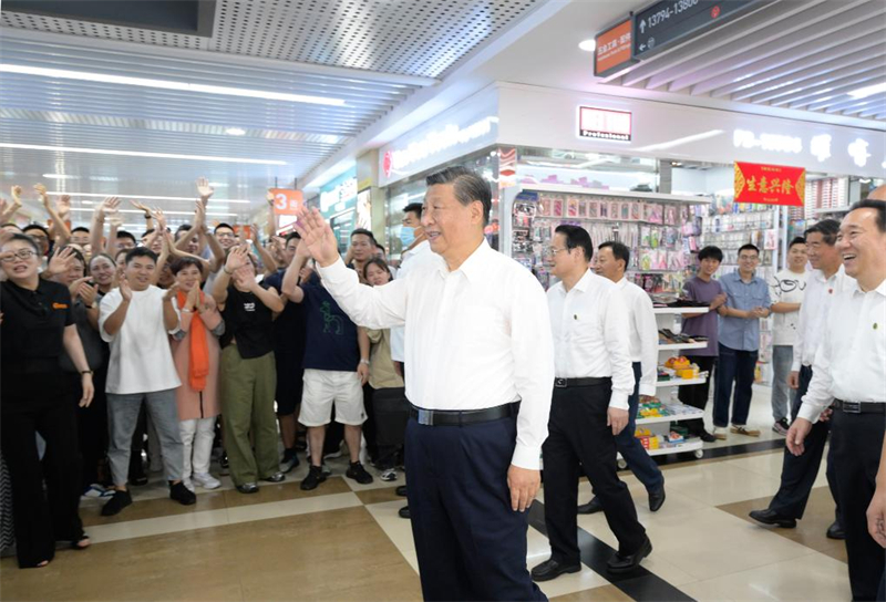 Xi Jinping inspecte la ville de Jinhua dans la province du Zhejiang