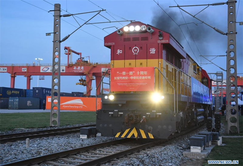 Chine : plateforme logistique internationale pour les trains de fret à Xi'an