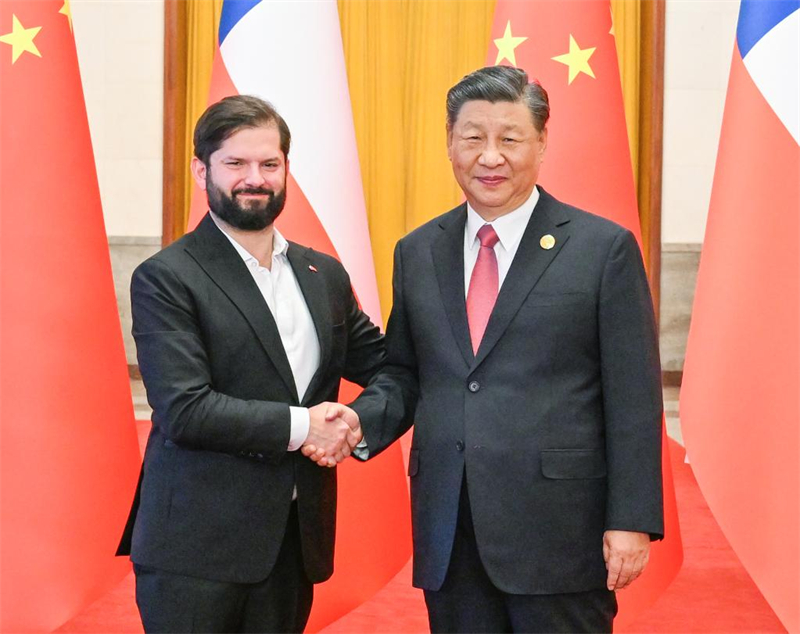 Xi Jinping s'entretient avec le président chilien