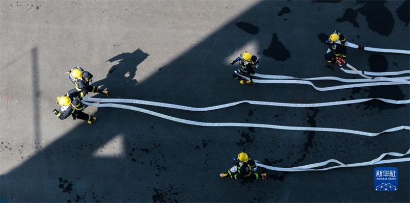 Shandong : la compétition nationale de lutte contre les incendies et de sauvetage s'est terminée à Jinan