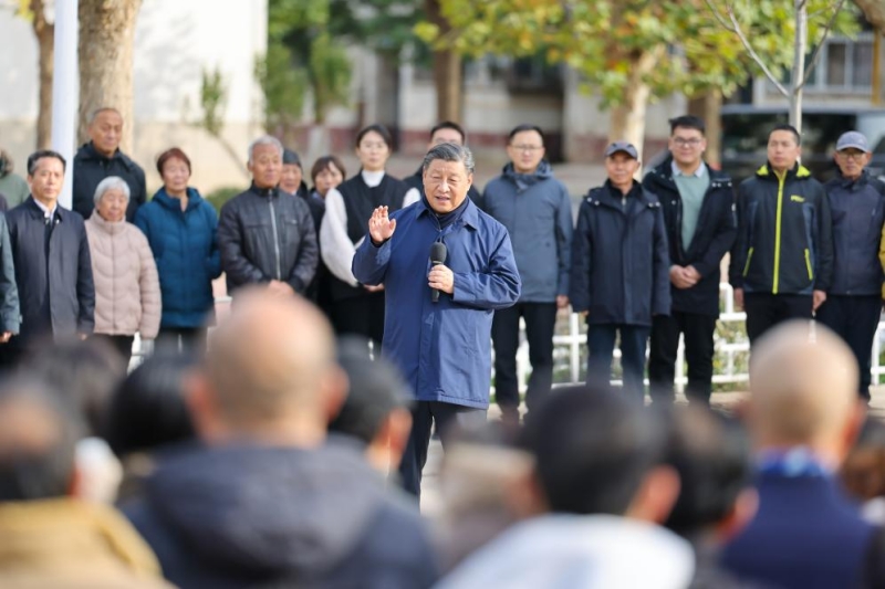 Xi Jinping inspecte la reconstruction après les inondations à Beijing et au Hebei