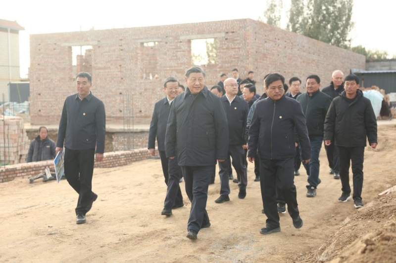 Xi Jinping inspecte la reconstruction après les inondations à Beijing et au Hebei