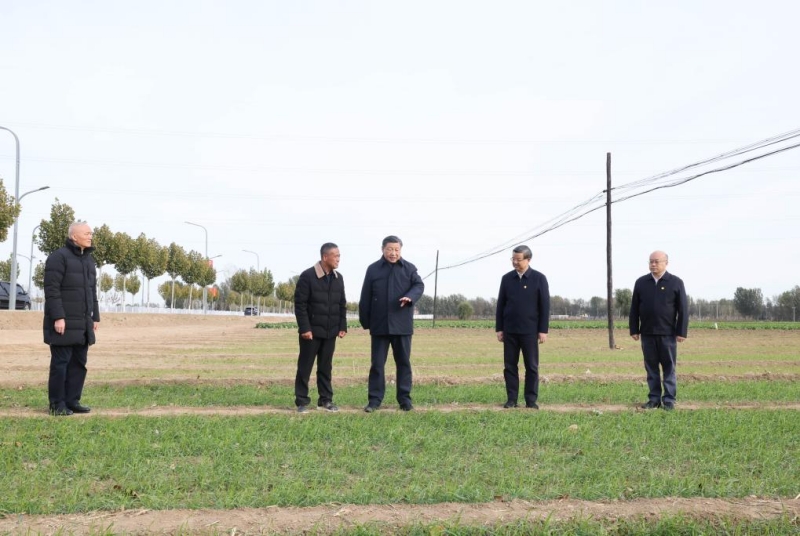 Xi Jinping inspecte la reconstruction après les inondations à Beijing et au Hebei