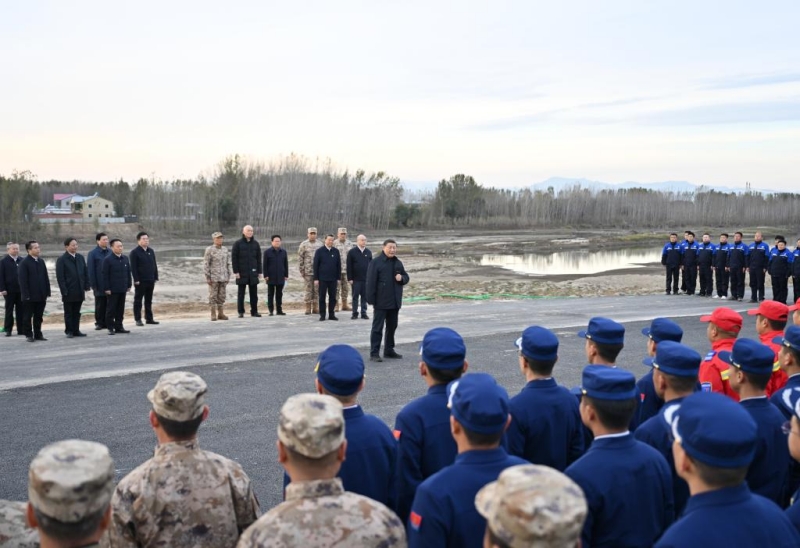 Xi Jinping inspecte la reconstruction après les inondations à Beijing et au Hebei