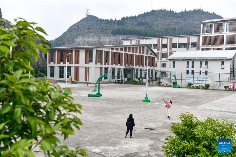 Guizhou : une jeune fille Miao commence une nouvelle vie grace aux efforts de lutte contre la pauvreté