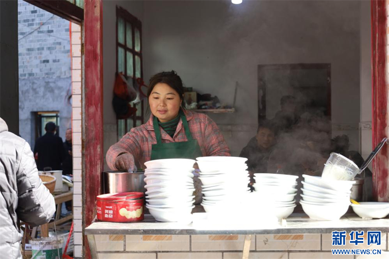 Jiangxi : la transmission du folklore stimule le développement du tourisme culturel