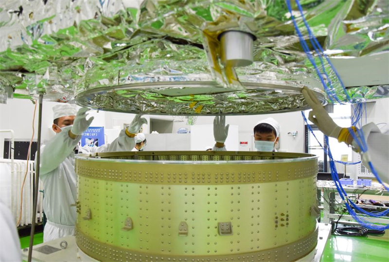 La Chine lance un nouveau satellite pour l'observation des phénomènes cosmiques violents