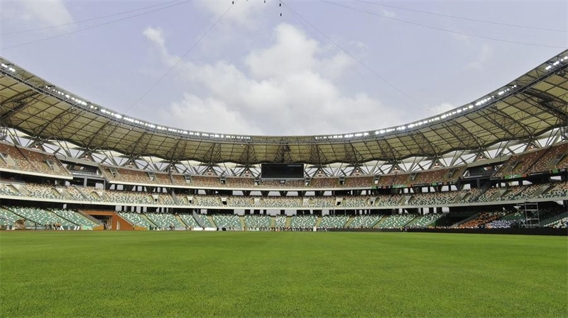 Cette photo prise le 3 janvier 2024 montre une vue intérieure du stade Alassane Ouattara à Abidjan, en C?te d'Ivoire. (Laurent Idibouo / Xinhua)