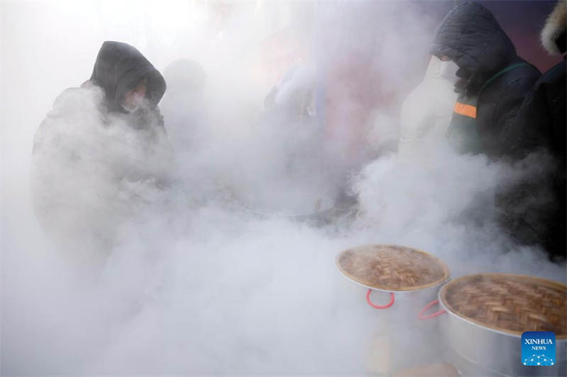 Heilongjiang : les marchés matinaux de Harbin séduisent les touristes