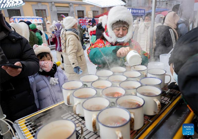 Heilongjiang : les marchés matinaux de Harbin séduisent les touristes