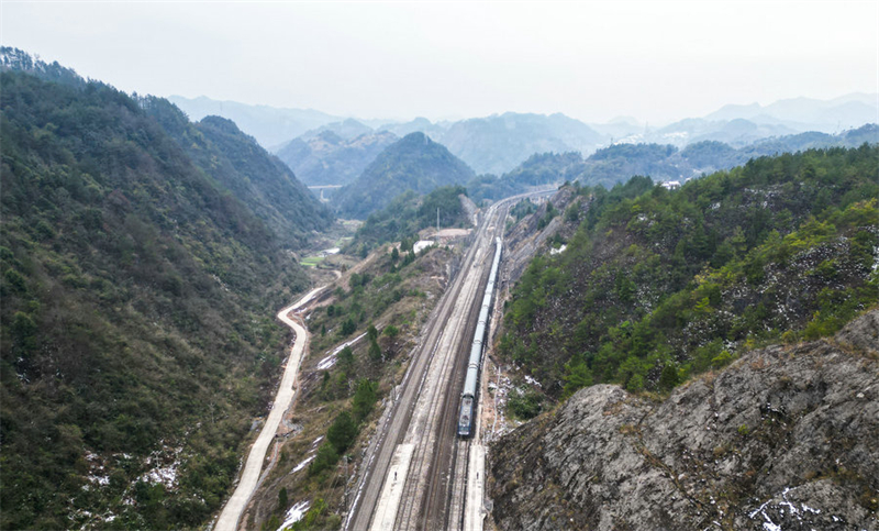 La Chine organise un gala du Nouvel An chinois rural à bord d'un train