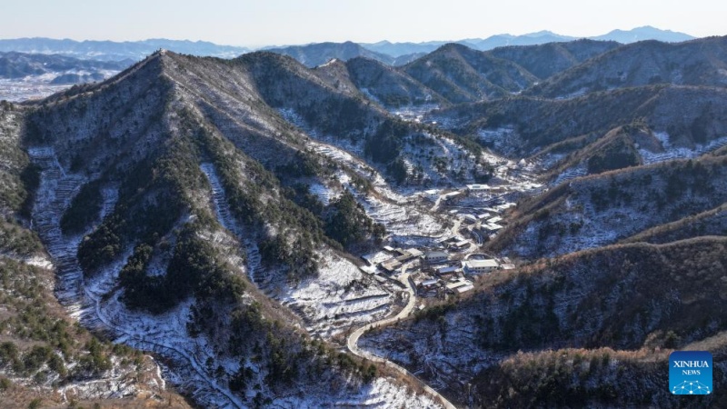 Photo aérienne prise le 22 février montrant le village de Qian'ganjian, situé dans le bourg de Xiaying à Tianjin, dans le nord de la Chine. (Sun Fanyue / Xinhua)