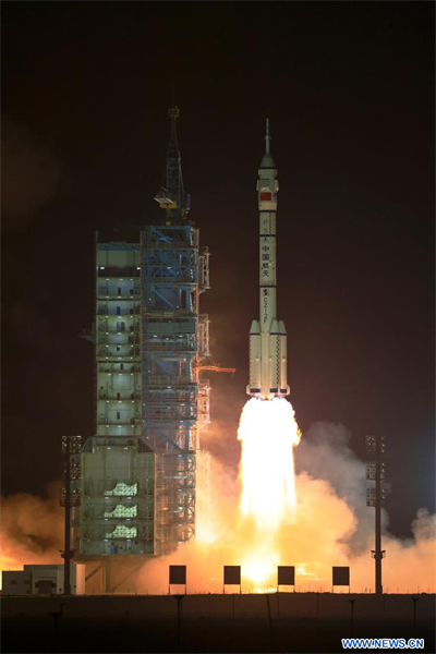 La Chine lance le vaisseau spatial habité Shenzhou-18