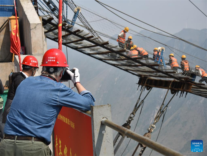 Un photographe fran?ais découvre le charme des ponts du Guizhou