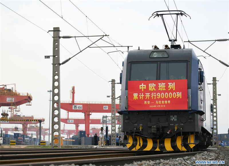 Les trains de fret Chine-Europe réalisent plus de 90.000 voyages, stimulant le développement de qualité de l'initiative 