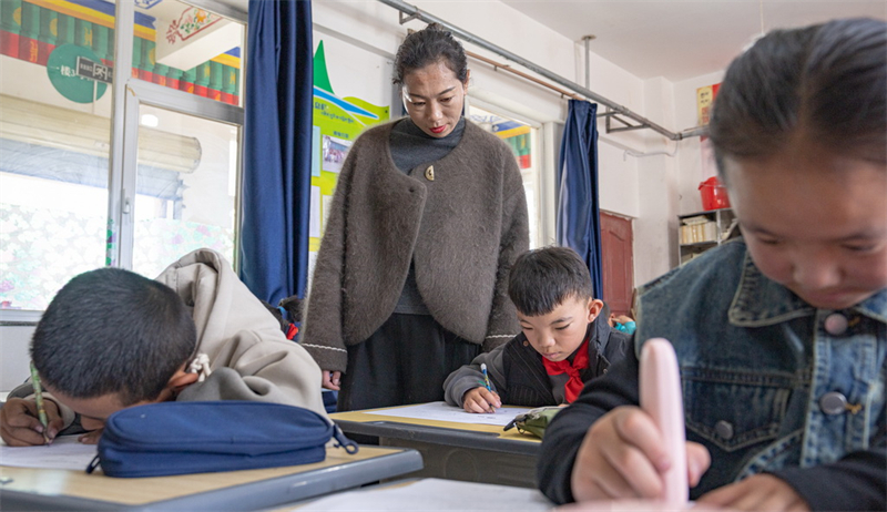 Xizang : l'école primaire d'aide de Bange, ? la plus proche du ciel ?