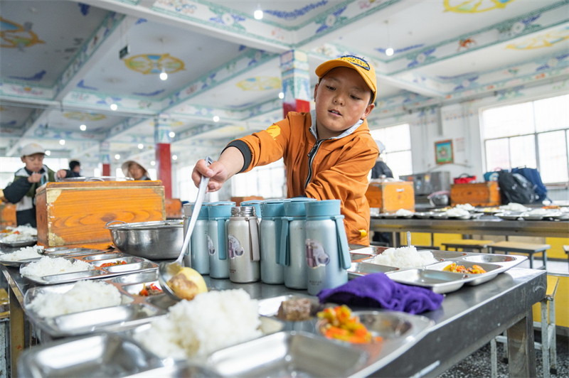 Xizang : l'école primaire d'aide de Bange, ? la plus proche du ciel ?