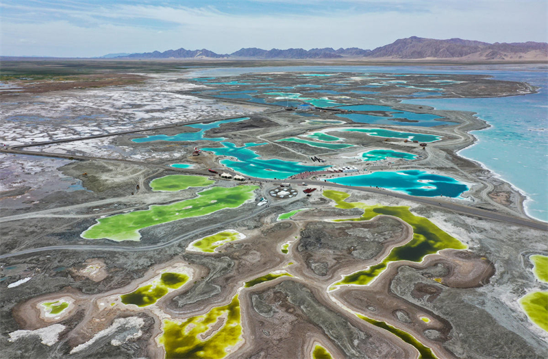 Qinghai : la beauté du lac Feicui à Dachaidan