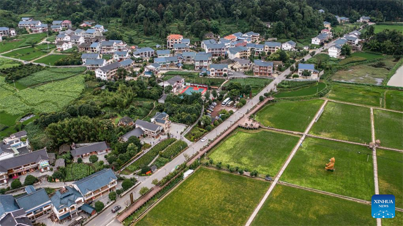 Guizhou : le réseau routier rural provincial s'est considérablement amélioré au cours de la dernière décennie