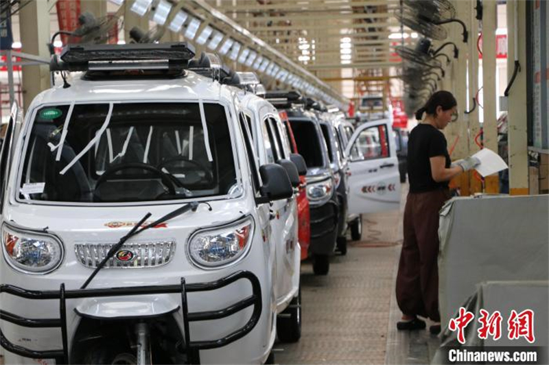 Henan : un tricycle motorisé sort des cha?nes toutes les 15 minutes à Luoyang, la ? capitale chinoise des tricycles ?