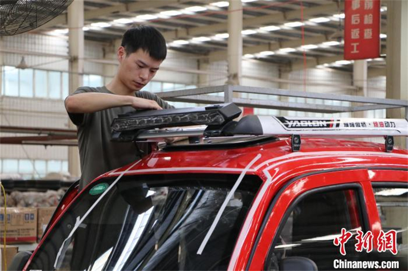 Henan : un tricycle motorisé sort des cha?nes toutes les 15 minutes à Luoyang, la ? capitale chinoise des tricycles ?