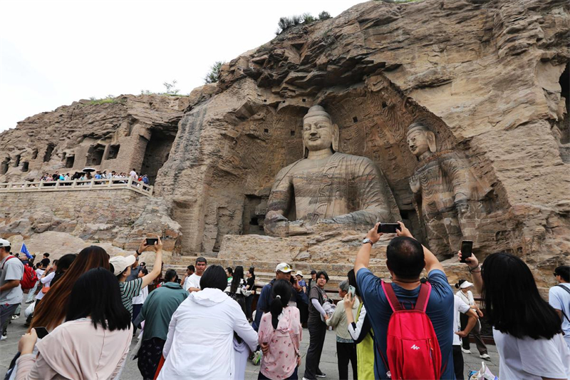 Shanxi : les grottes de Yungang attirent de nombreux touristes à Datong